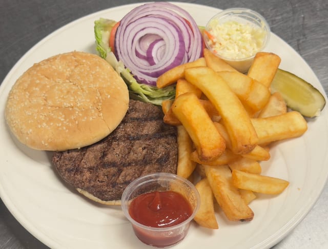 Hamburger Deluxe.