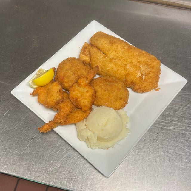 Fried Seafood Combination.