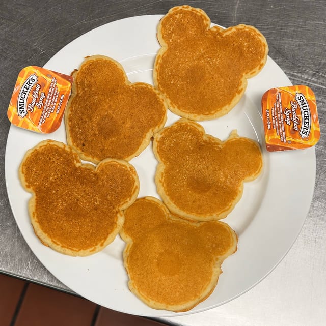 Silver Dollar Pancakes or French Toast (1 Slice).